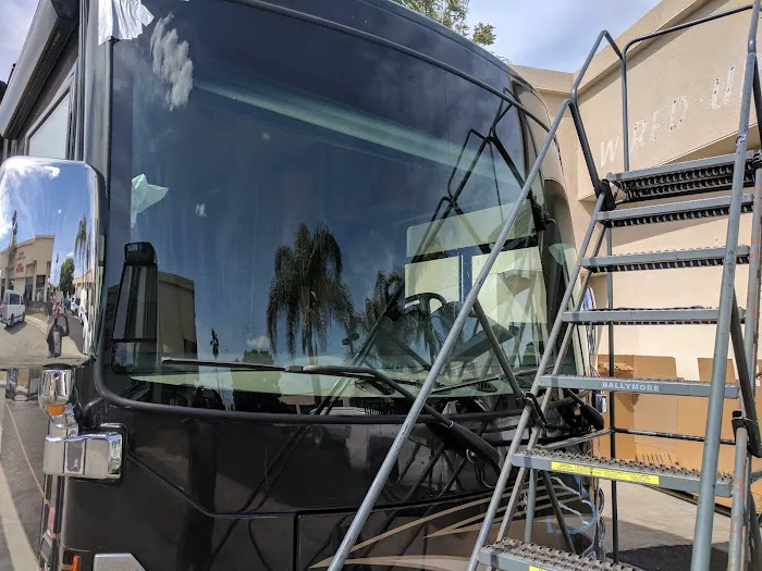 Felipe's classic auto glass 4