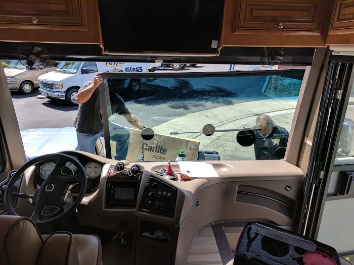 Felipe's classic auto glass 9