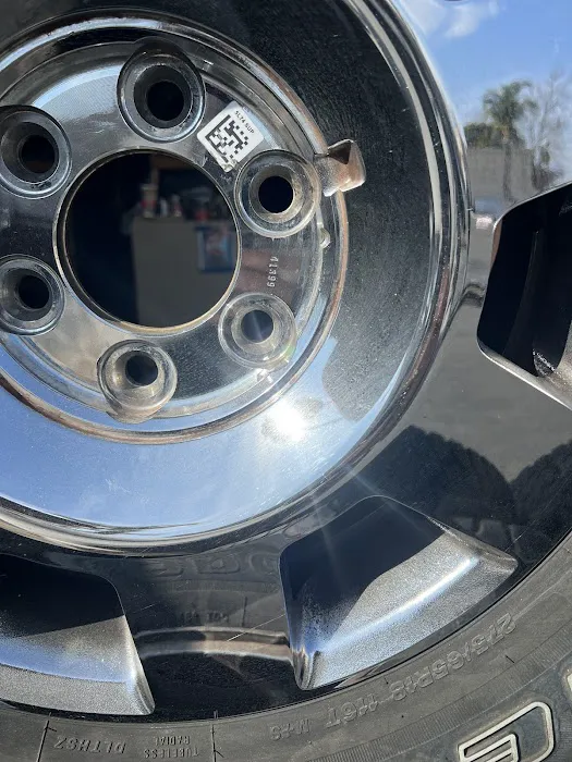 Fuentes Tires 0