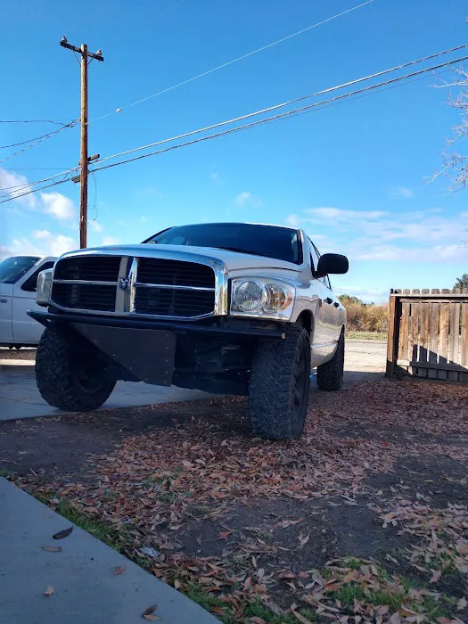 Fuentes Tires 4