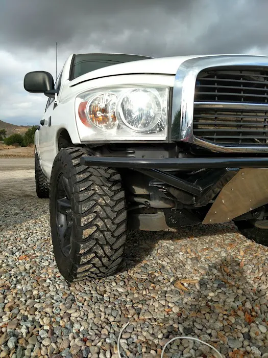 Fuentes Tires 7