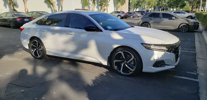 Diamond Star Auto Glass and Tint - Lake Elsinore 6