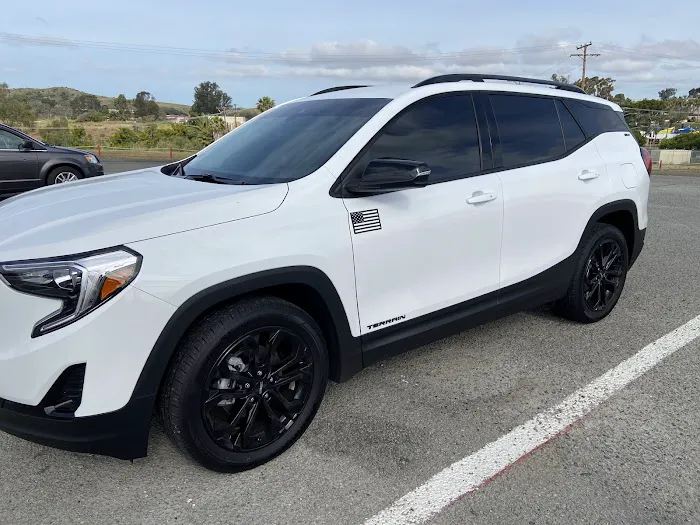 Diamond Star Auto Glass and Tint - Lake Elsinore 3