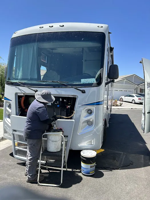Mobile Oil Change Services 6