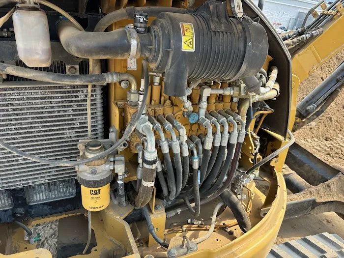 KW Heavy Equipment Repair 0