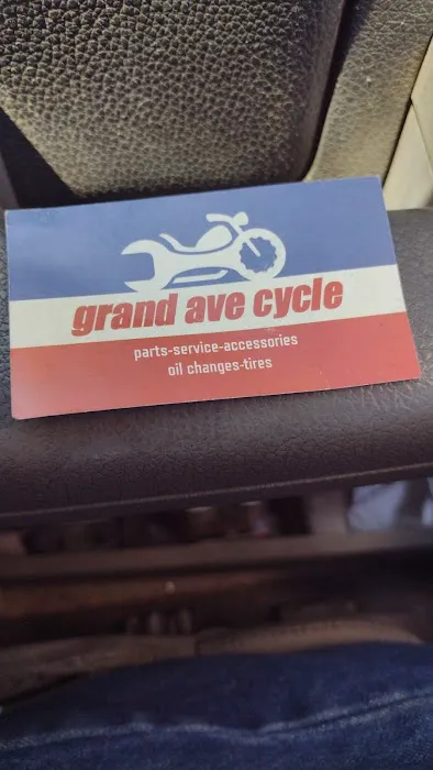 Grand Ave Cycle 0