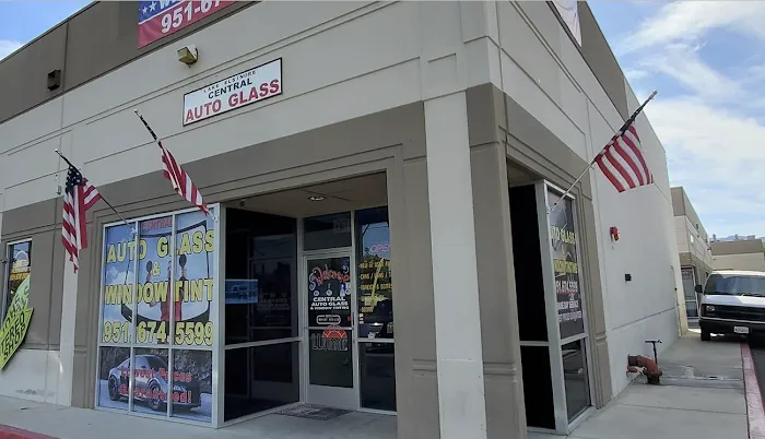 Lake Elsinore Central Auto Glass and tinting 9