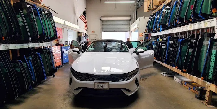 Lake Elsinore Central Auto Glass and tinting 7