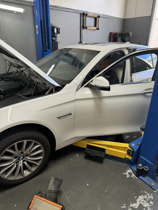 Steve's Quik N Tires & Auto Repair 6