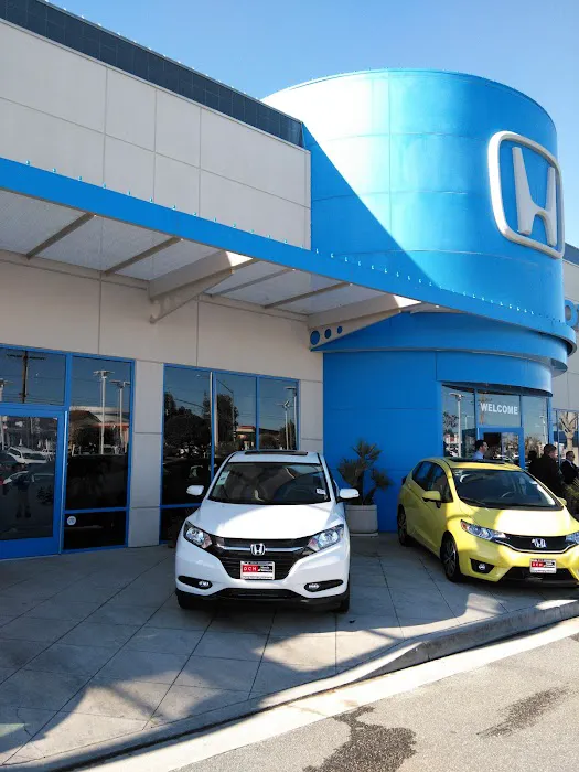DCH Honda of Temecula Service Center 7
