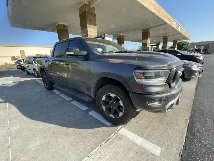 DCH Chrysler Dodge Jeep Ram FIAT of Temecula Service Center 5