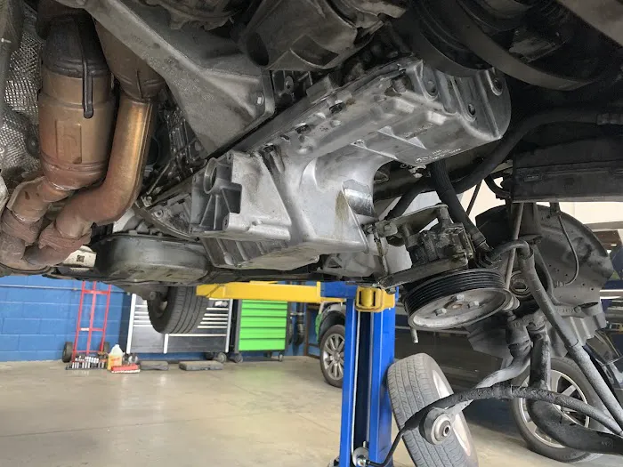 Deutschland Autohaus 1
