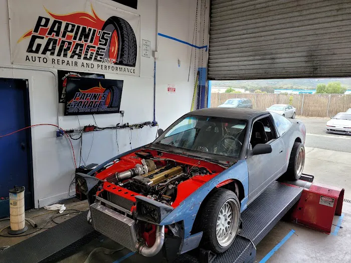 Papinis Garage 6
