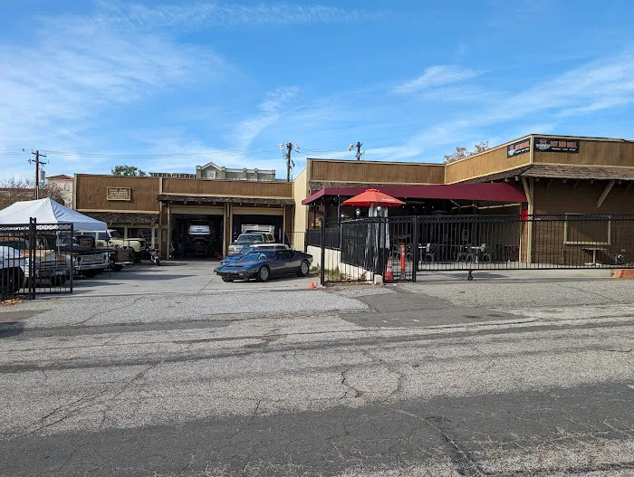 Fourth Street Automotive 1