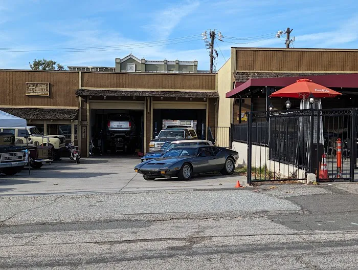 Fourth Street Automotive 6