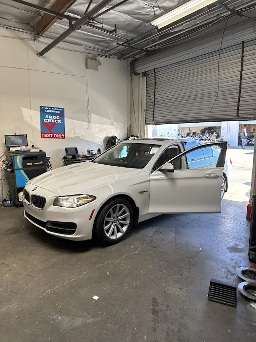 Brothers Smog Shop-Star Smog Oil-Change Temecula 6