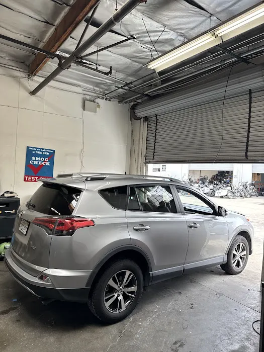 Brothers Smog Shop-Star Smog Oil-Change Temecula 0