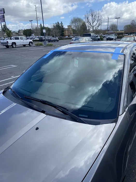 #1 Lowest Price Auto Glass & Tint 5