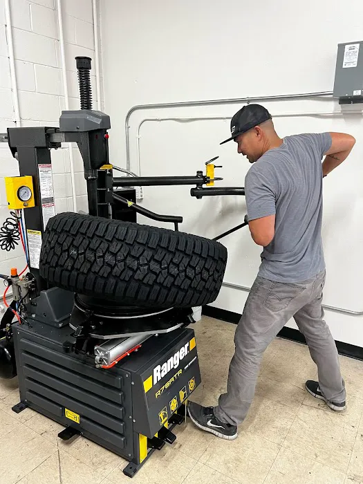 Frankies Tires and Brakes 5