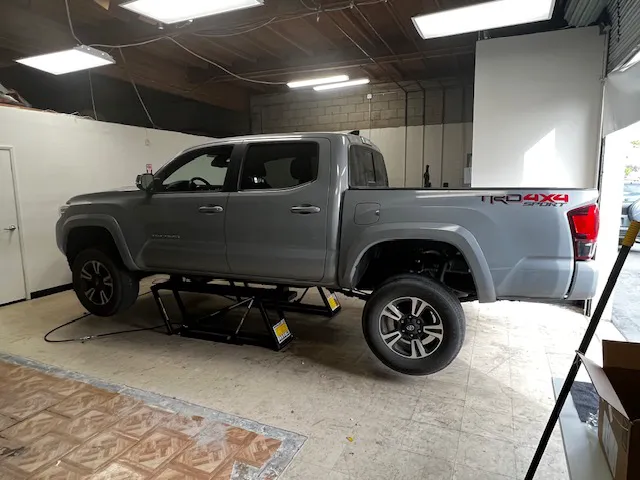 Frankies Tires and Brakes 9