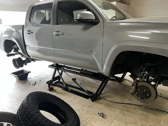 Frankies Tires and Brakes 3