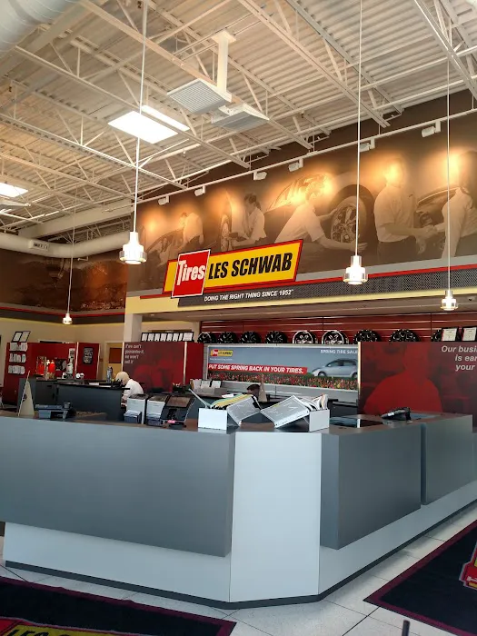 Les Schwab Tire Center 8
