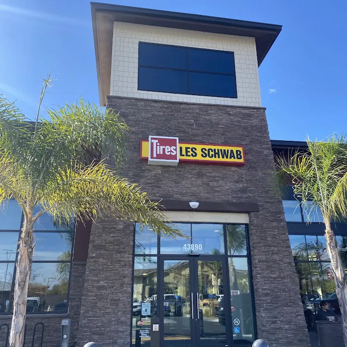 Les Schwab Tire Center 9