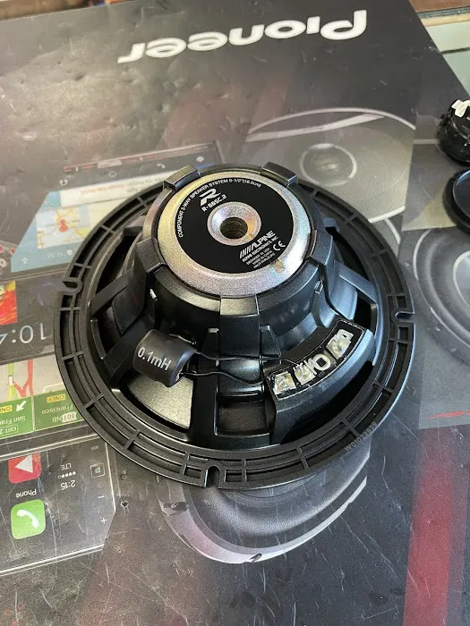 Nzomnia Car Audio 4