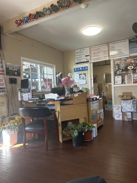 Auto and Tire Center 7