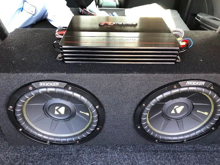 Fallbrook Car Stereo and tinting 8