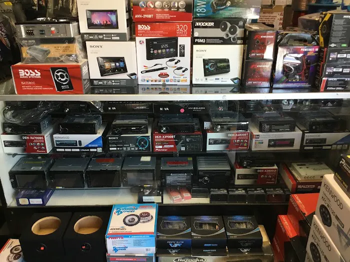 Fallbrook Car Stereo and tinting 3