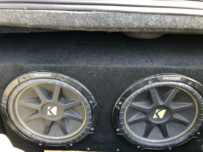 Fallbrook Car Stereo and tinting 7