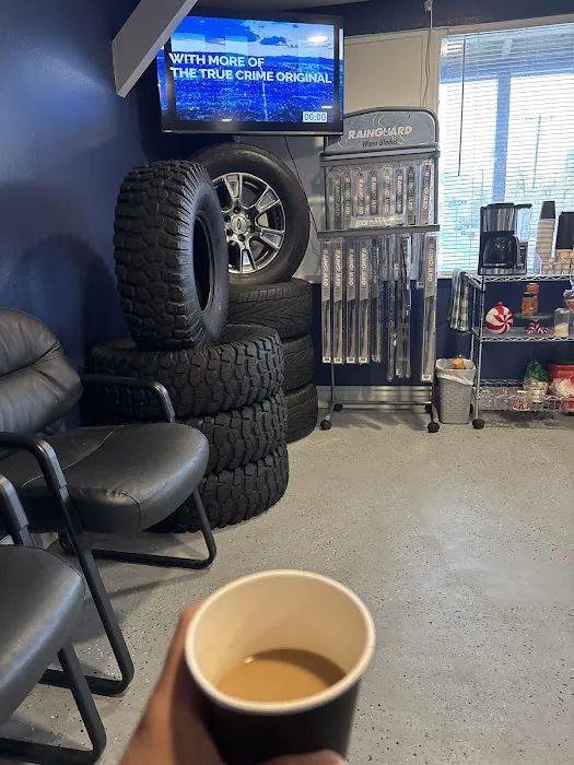 4 CORNERS WHEELS & TIRES INC. 0