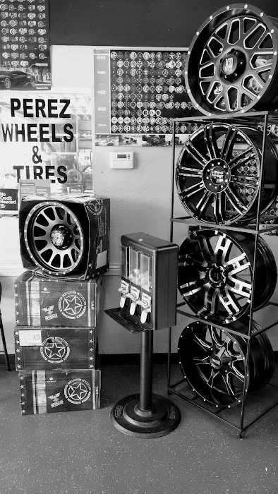 Perez Wheels & Tires 9