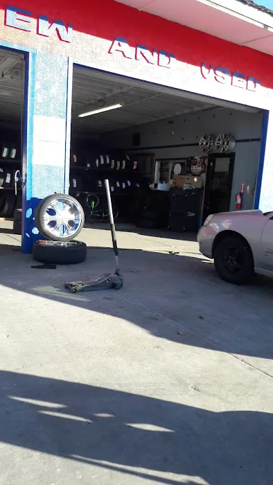Perez Wheels & Tires 0