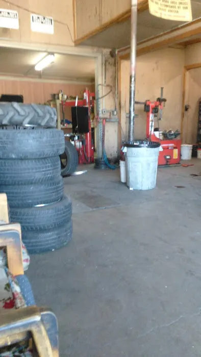 E & E Tires 8