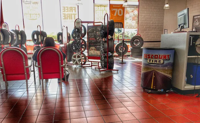 Discount Tire 0