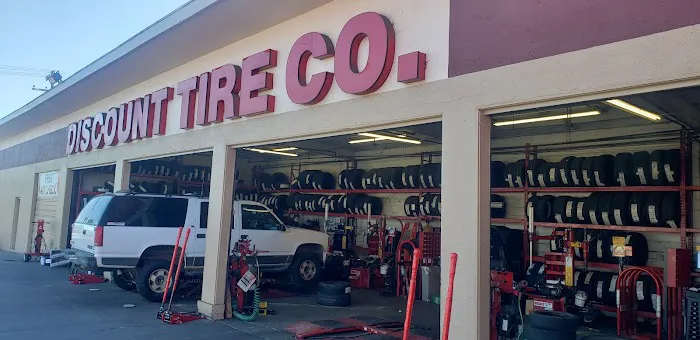 Discount Tire 0