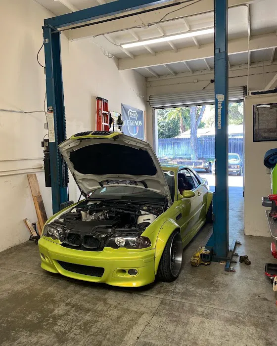 Legends BMW Automotive 7