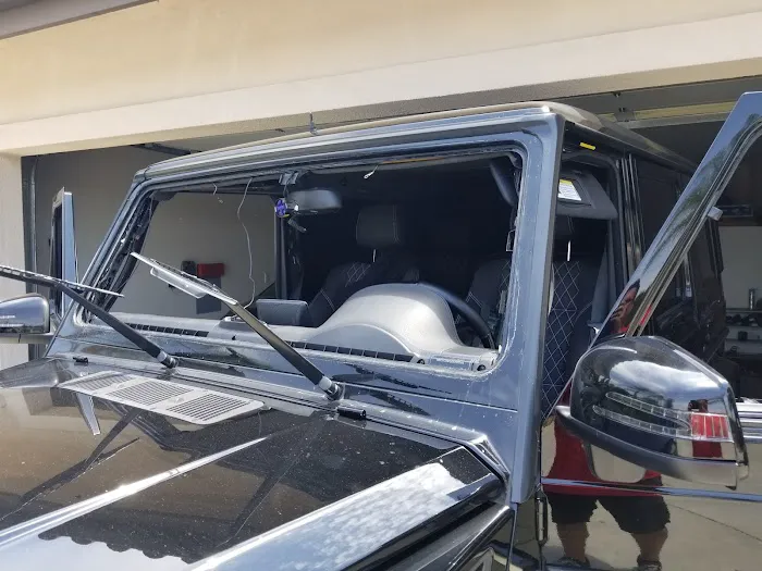 SG Auto Glass 0
