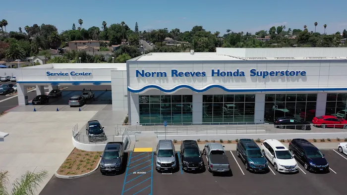 Norm Reeves Honda Superstore Vista Service & Parts Center 9