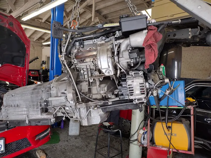 Marina Motorworks 8