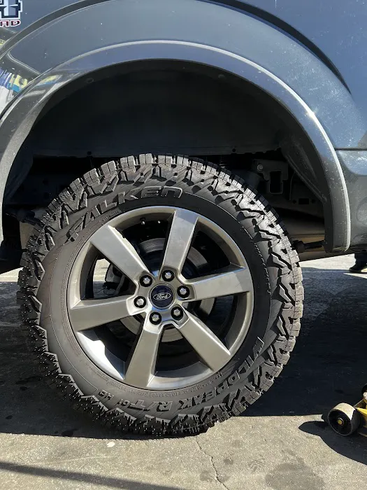 Shorty's Tires 1