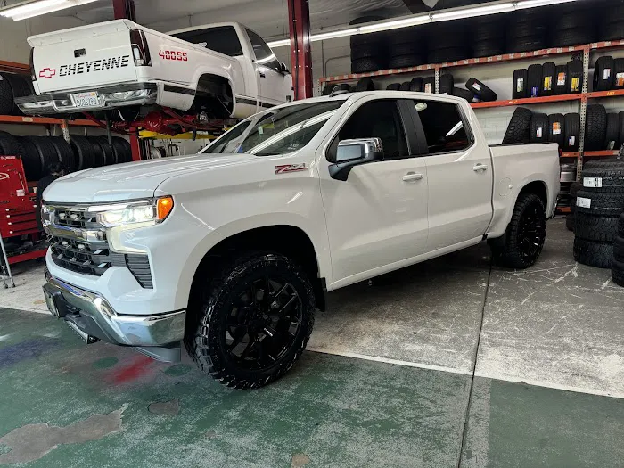 JC WHEELS & TIRES 6