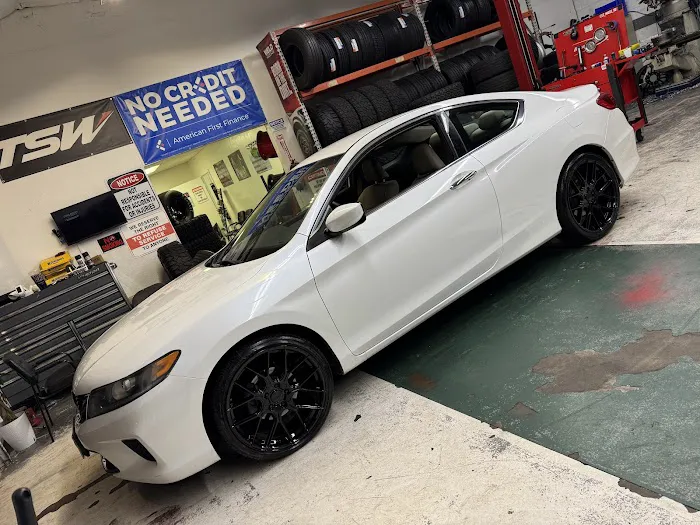 JC WHEELS & TIRES 4