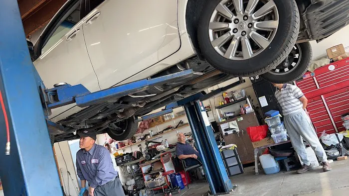 HX Auto Service Inc. 6