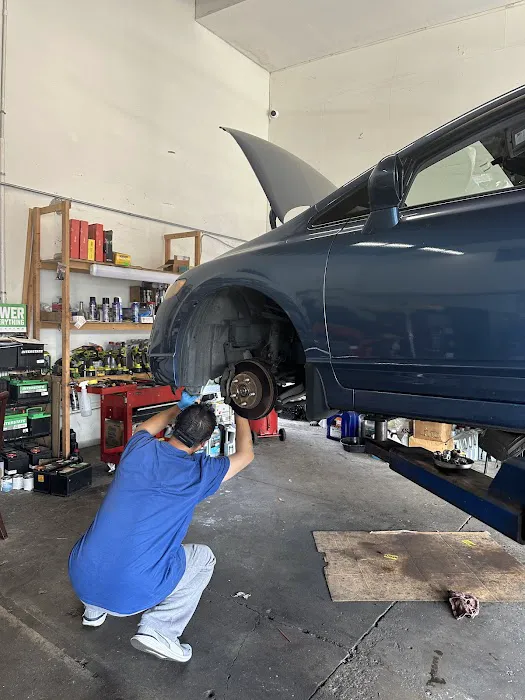 HX Auto Service Inc. 7