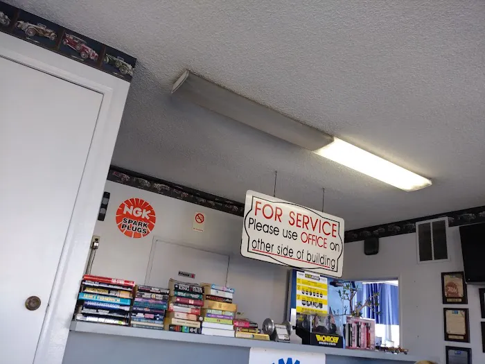 Family Auto Service 9