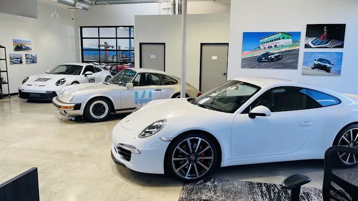 Independent Motorcars 9