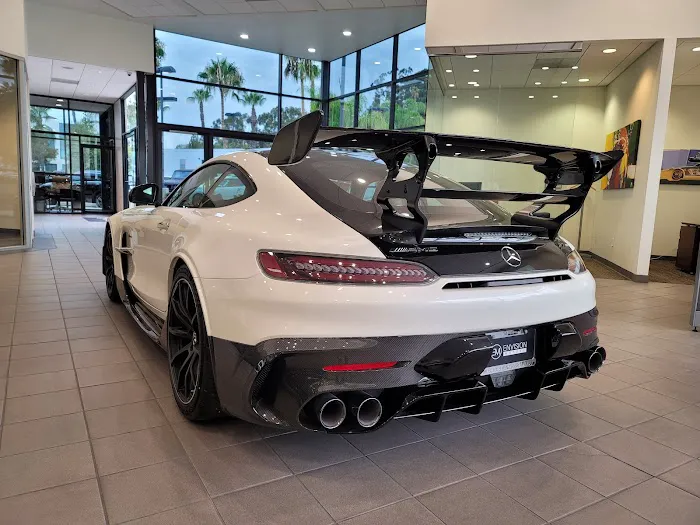 Mercedes-Benz of Escondido Service Center 1